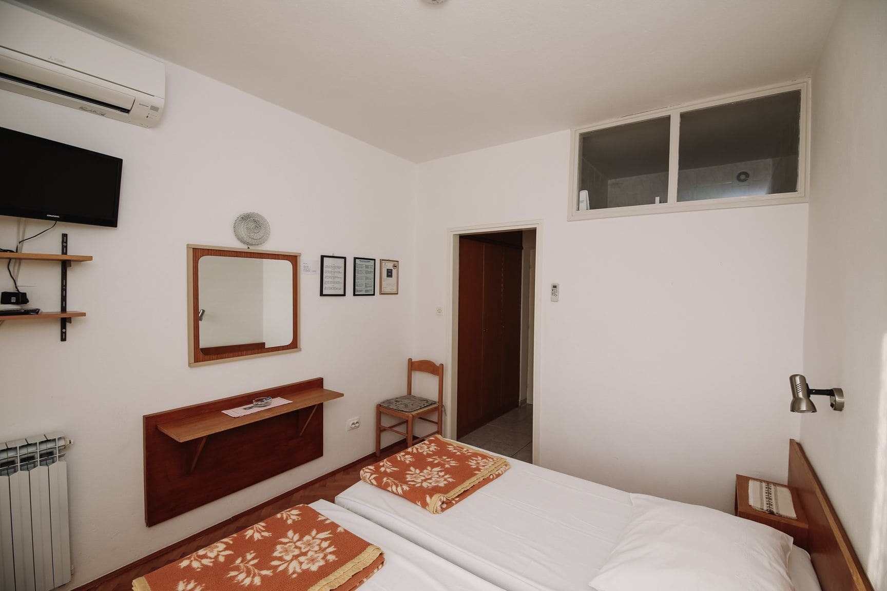 Apartments & Rooms Peranic Новаля Екстериор снимка