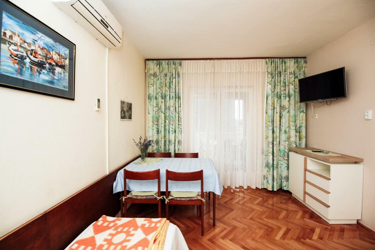 Apartments & Rooms Peranic Новаля Екстериор снимка